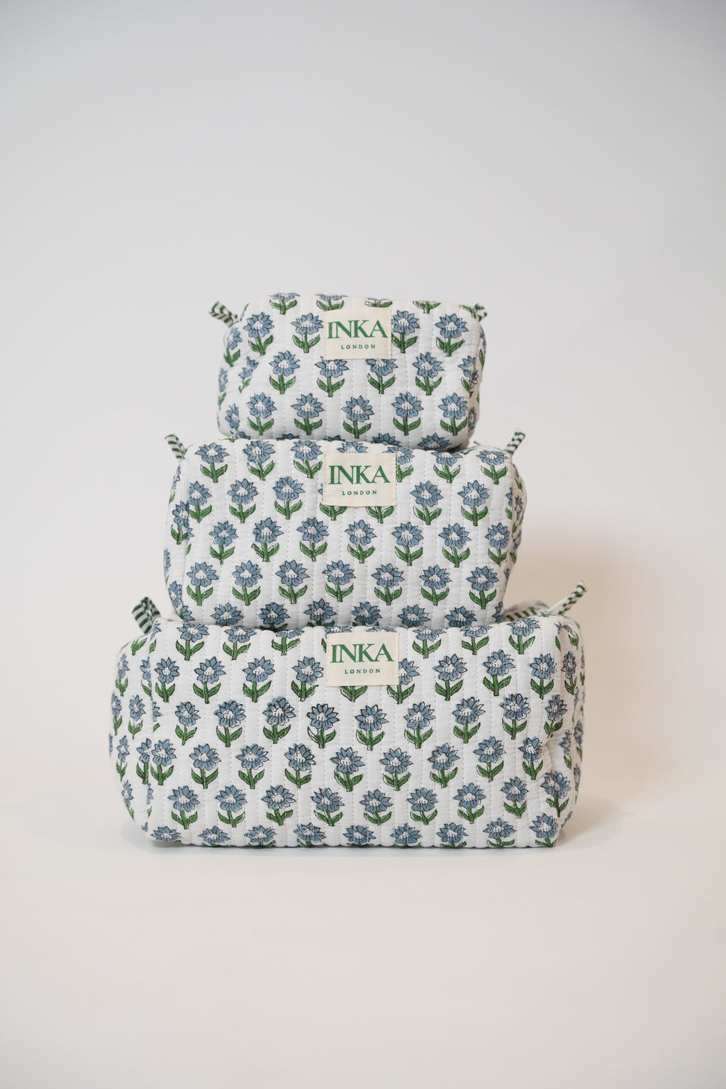 The Daisy Wash Bag Set